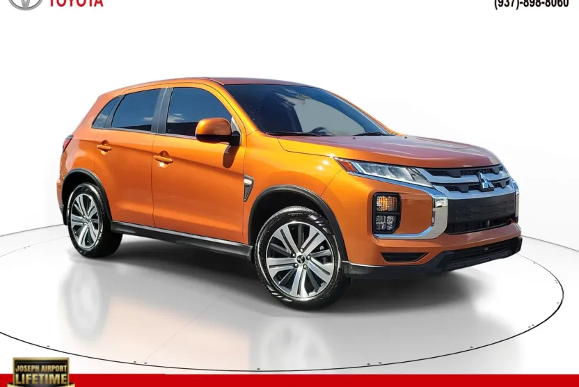 2024 Mitsubishi Outlander Sport ES photo 1