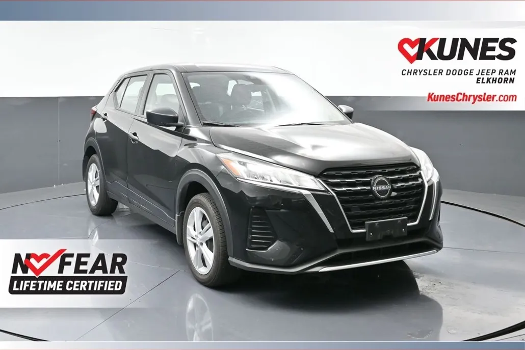 2024 Nissan Kicks S photo 1