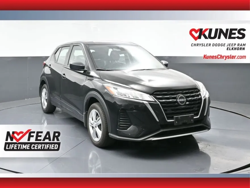 2024 Nissan Kicks S photo 1