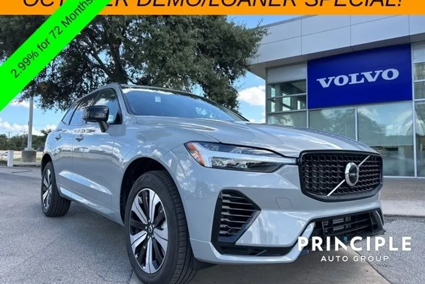 2025 Volvo XC60 Hybrid T8 Core photo 1