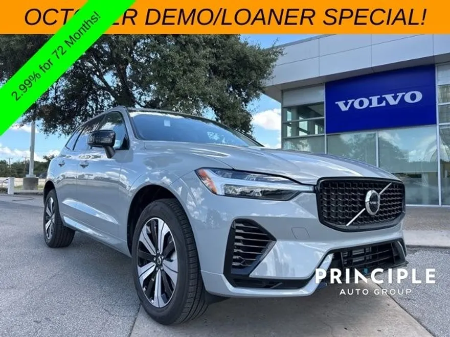 2025 Volvo XC60 Hybrid T8 Core photo 1
