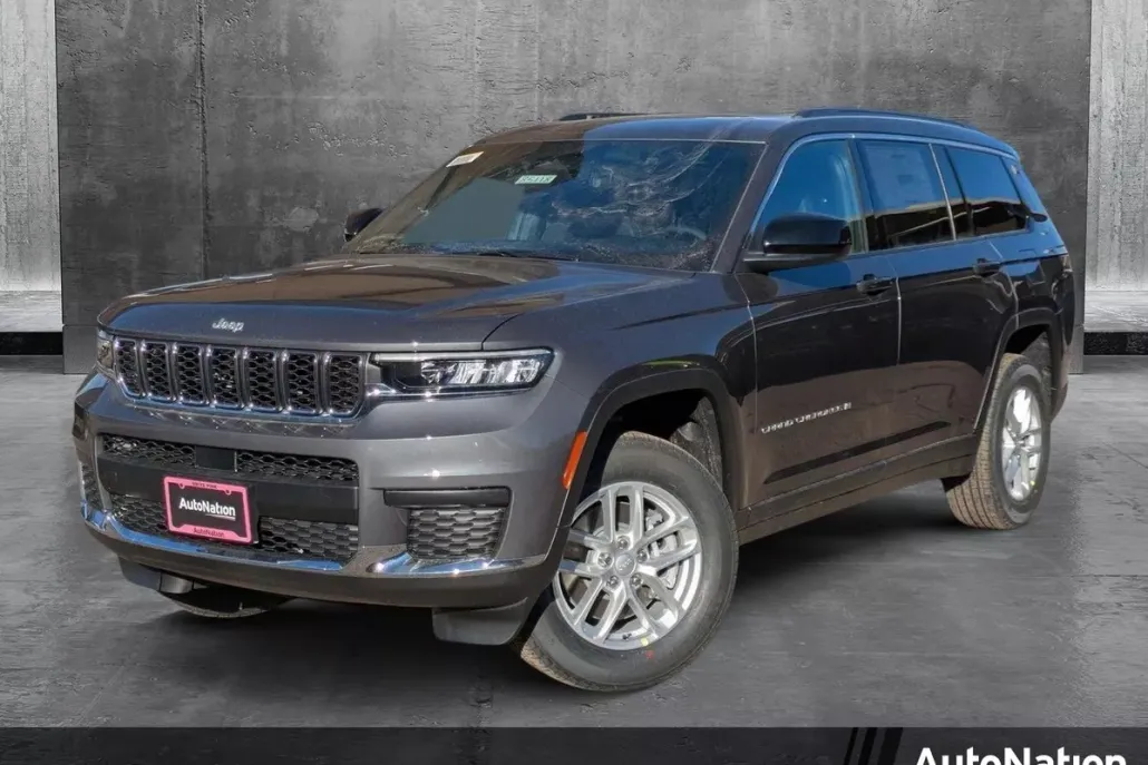 2025 Jeep Grand Cherokee Laredo X photo 1