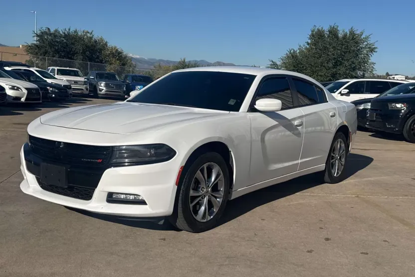 2022 Dodge Charger SXT photo 1