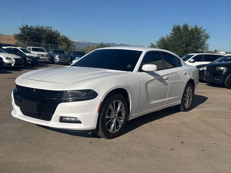 2022 Dodge Charger SXT photo 1