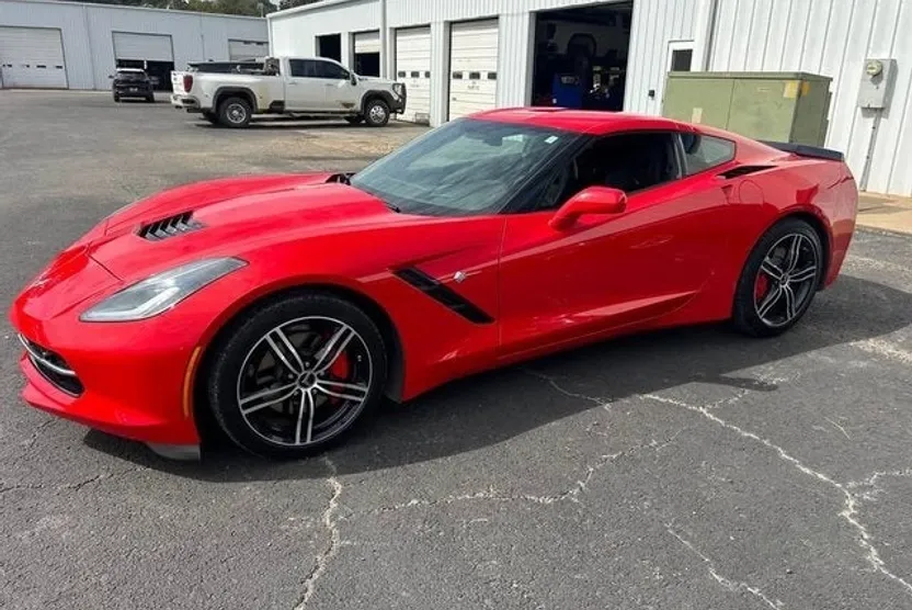 2016 Chevrolet Corvette Stingray 2LT photo 1