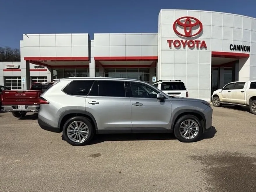 2024 Toyota Grand Highlander Platinum AWD photo 1