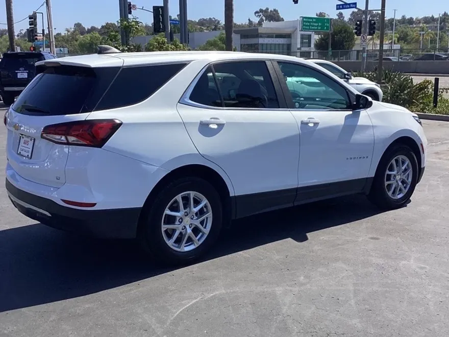 2023 Chevrolet Equinox photo 1