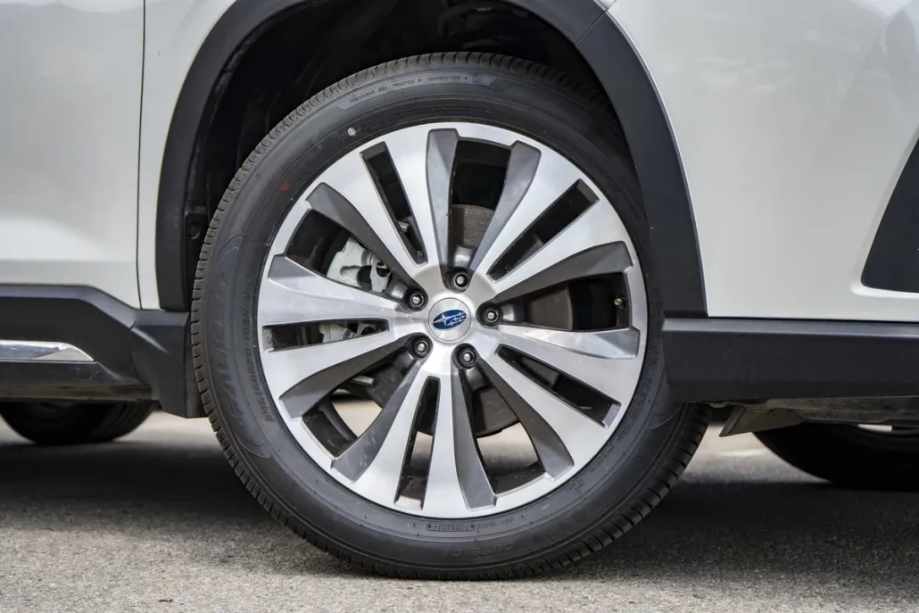 2022 Subaru Ascent Touring photo 1