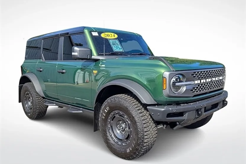 2024 Ford Bronco Badlands photo 1