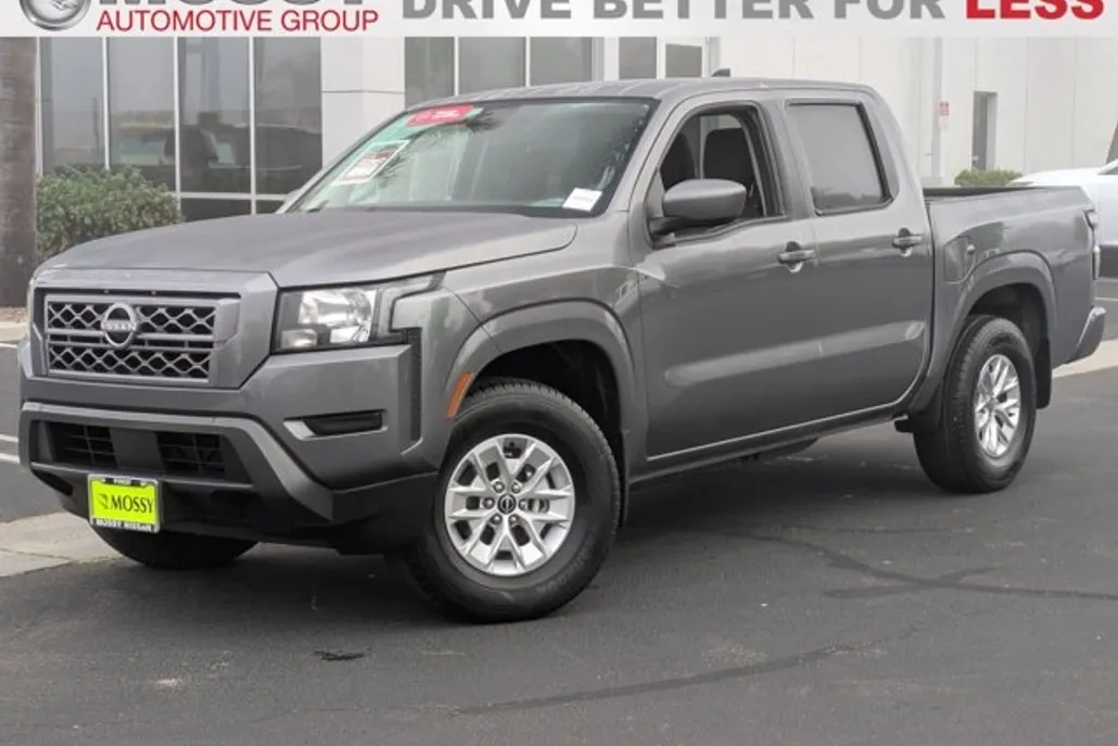 2024 Nissan Frontier Crew Cab SV photo 1