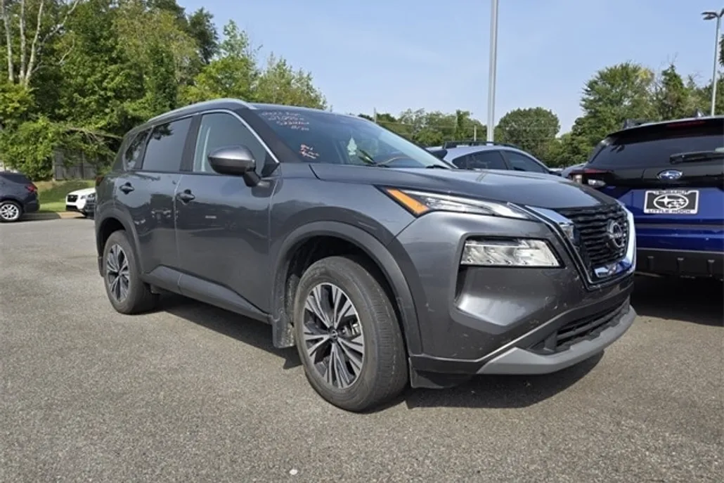 2023 Nissan Rogue SV photo 1