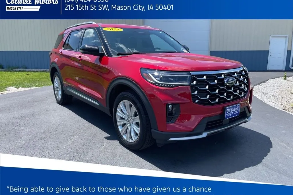 2025 Ford Explorer Platinum photo 1