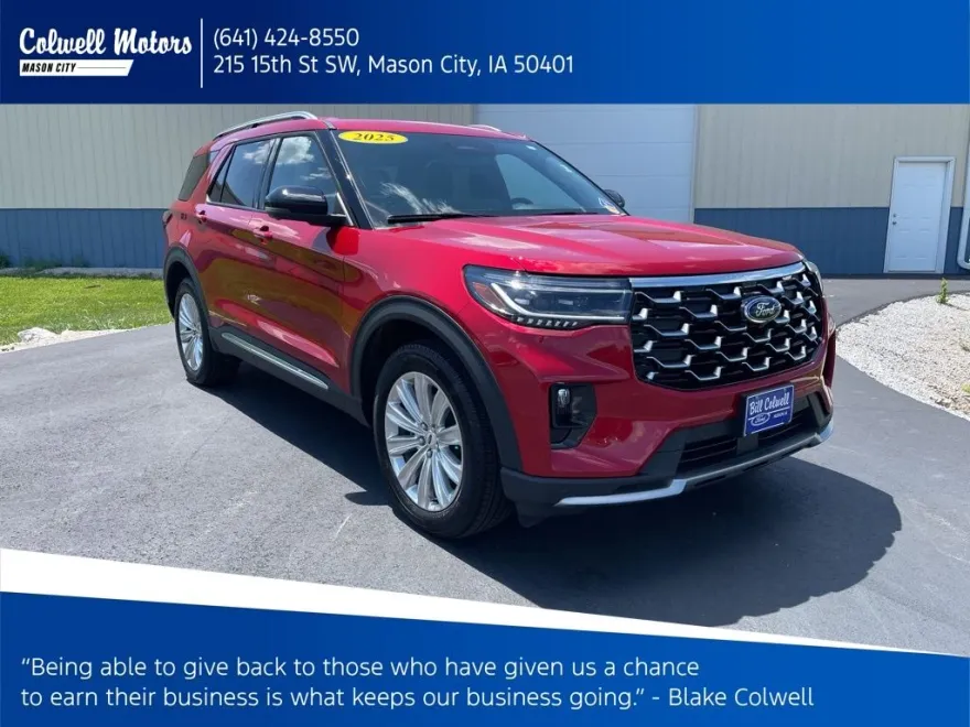 2025 Ford Explorer Platinum photo 1