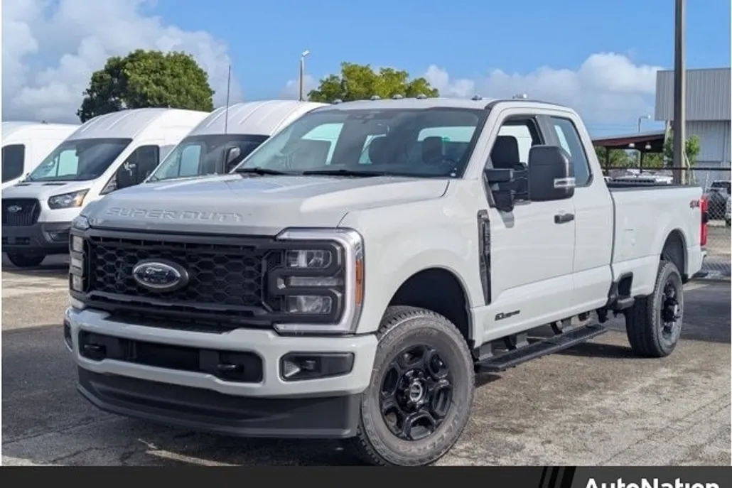 2025 Ford F-250 XL photo 1