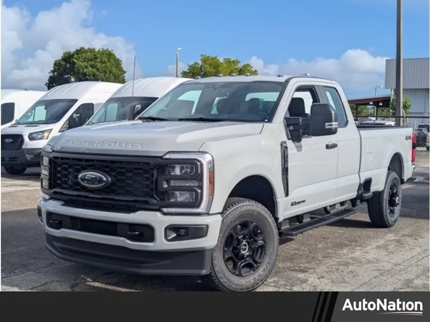 2025 Ford F-250 XL photo 1
