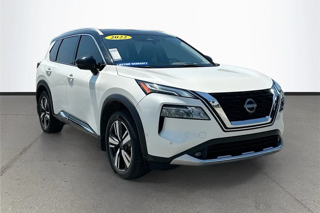 2022 Nissan Rogue Platinum photo 1
