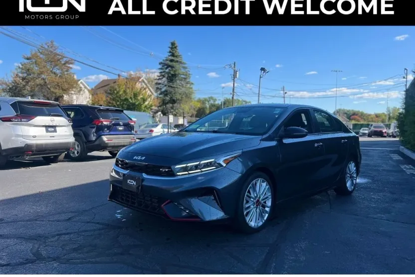 2022 Kia Forte GT photo 1