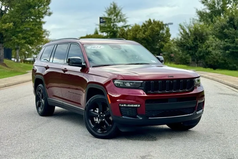2024 Jeep Grand Cherokee Limited photo 1