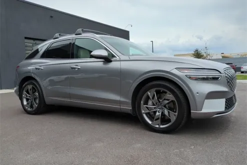 2025 Genesis Electrified GV70 Advanced photo 2