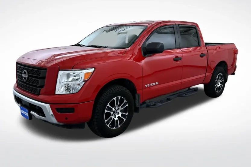 2024 Nissan Titan SV photo 1