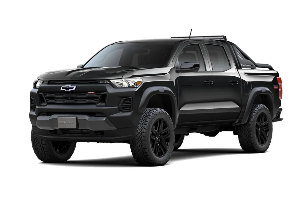 2025 Chevrolet Colorado Trail Boss photo 1