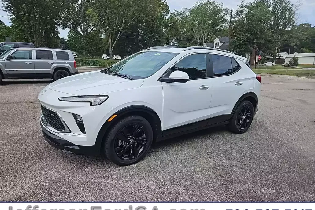 2024 Buick Encore GX Sport Touring photo 1