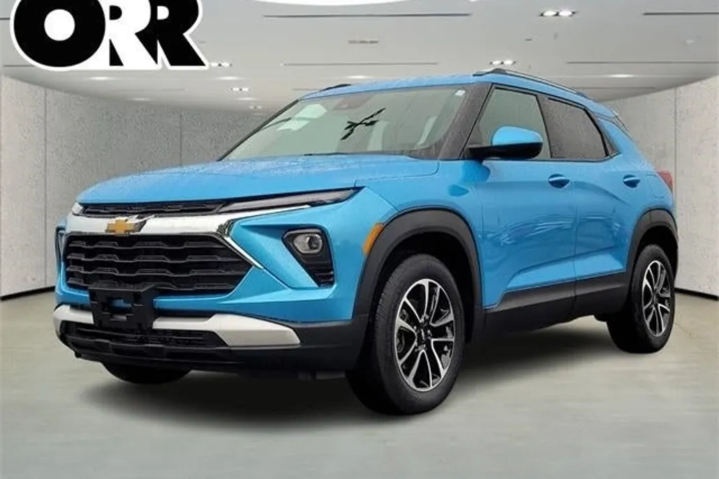 2025 Chevrolet Trailblazer LT photo 1