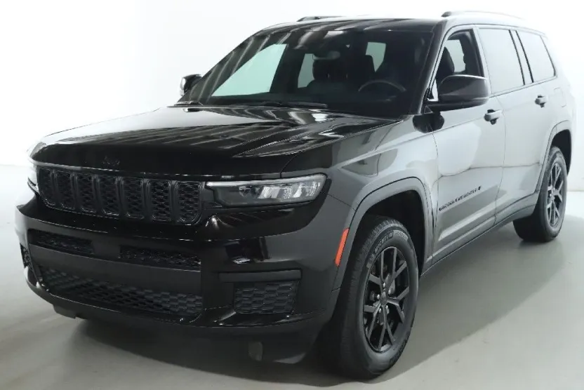 2024 Jeep Grand Cherokee Altitude photo 1