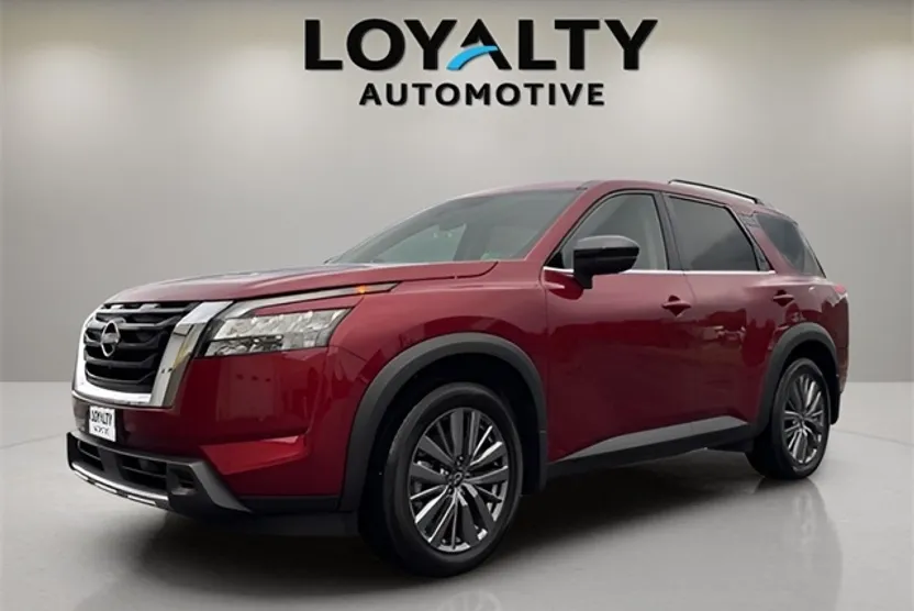 2025 Nissan Pathfinder SL photo 1