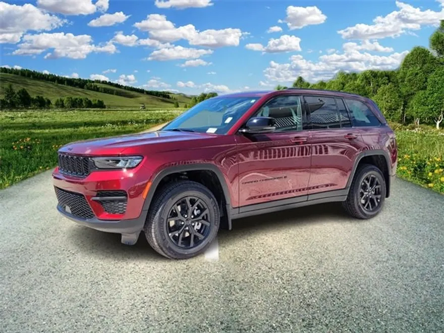2025 Jeep Grand Cherokee Altitude photo 1