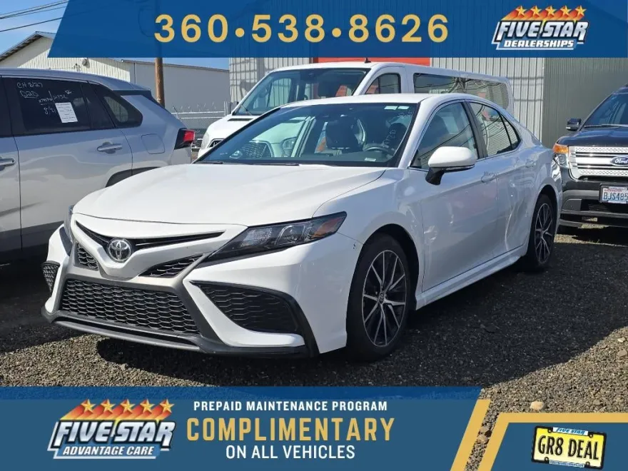 2024 Toyota Camry SE photo 1