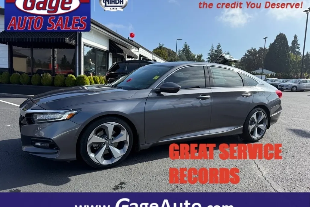 2018 Honda Accord Touring photo 1