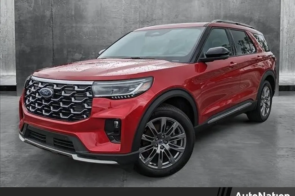 2025 Ford Explorer Platinum photo 1