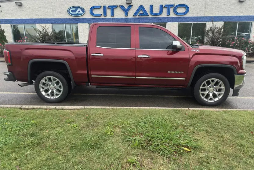 2016 Gmc Sierra 1500 SLT photo 1