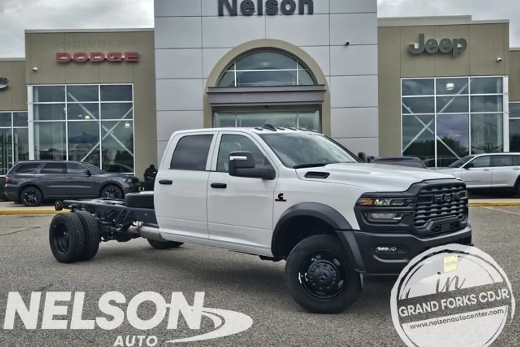 2025 Ram 5500 Tradesman photo 1