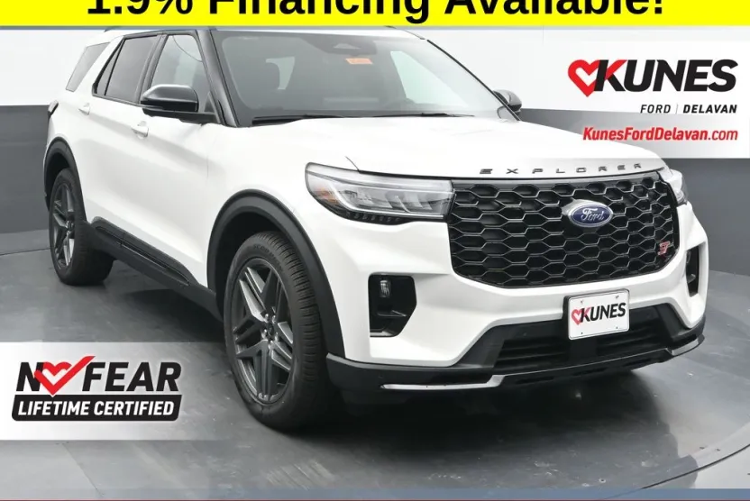 2025 Ford Explorer ST photo 1