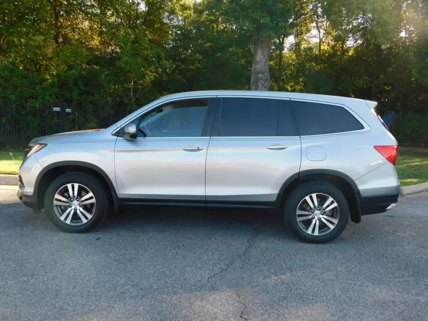 2018 Honda Pilot EX-L photo 1