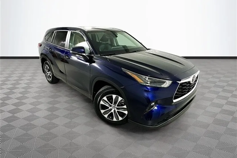 2023 Toyota Highlander Limited photo 1