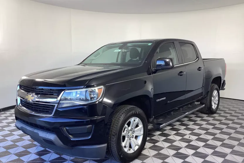 2017 Chevrolet Colorado LT photo 1