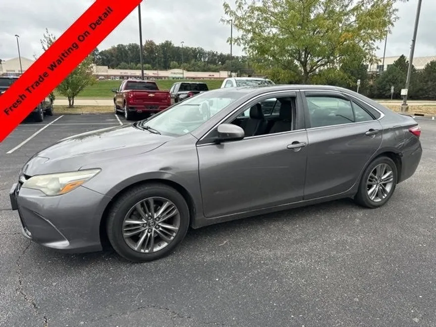 2017 Toyota Camry XLE XSE photo 1