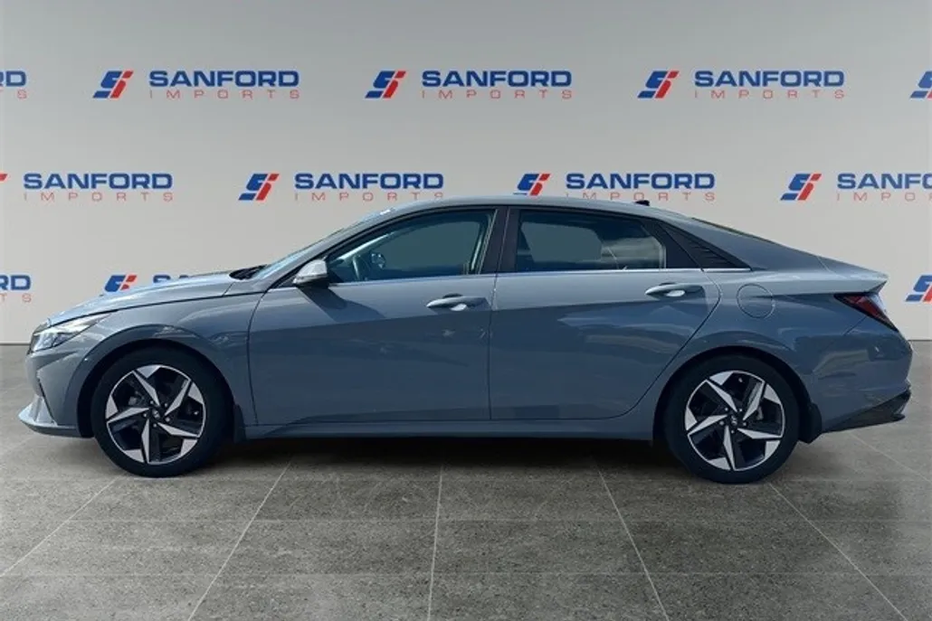 2022 Hyundai Elantra Hybrid Limited photo 1