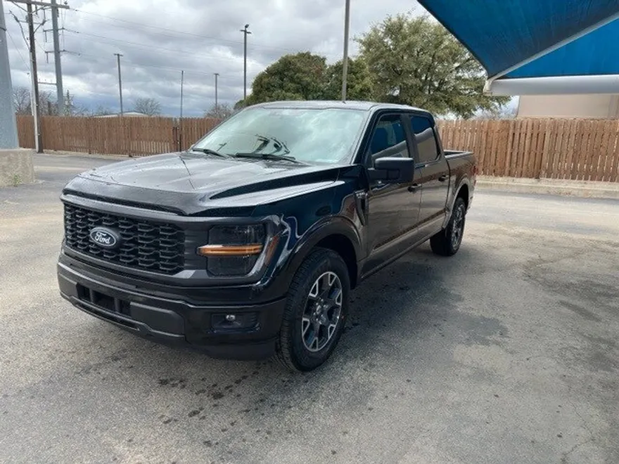 2025 Ford F-150 STX photo 1