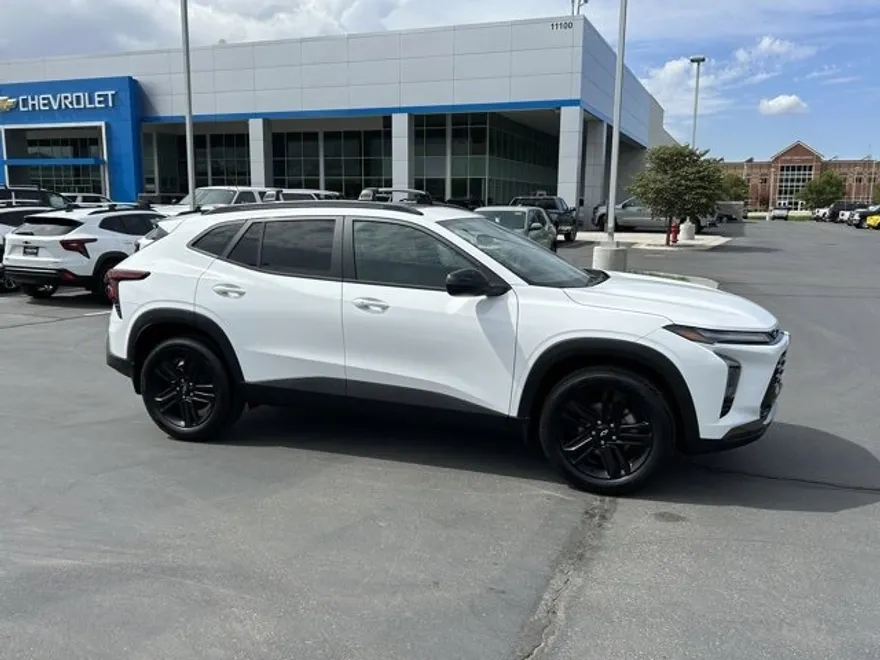 2026 Chevrolet Trax ACTIV photo 1
