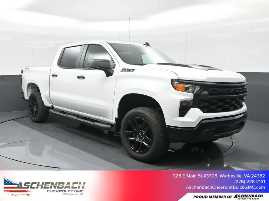2024 Chevrolet Silverado 1500 Custom Trail Boss photo 1