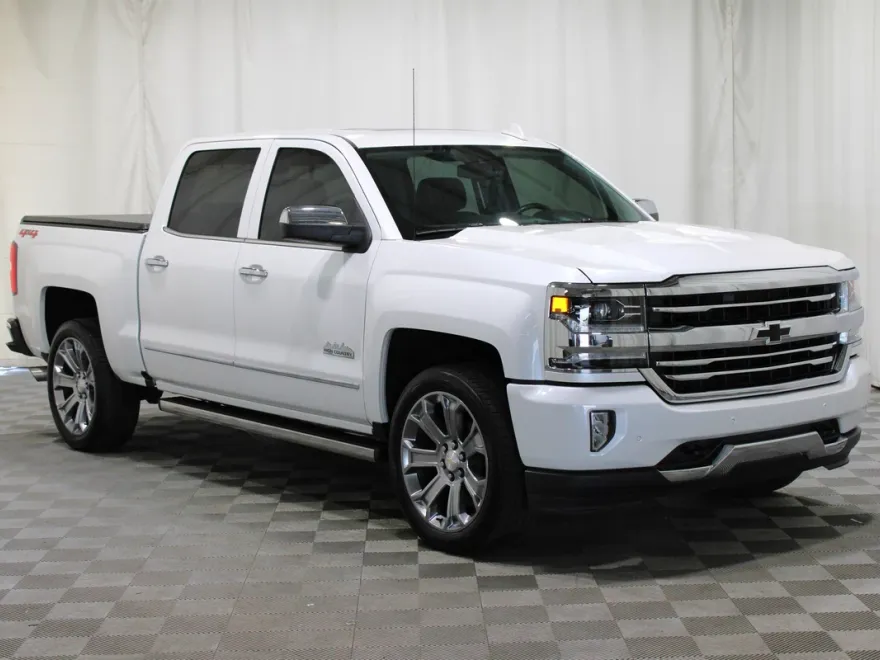 2018 Chevrolet Silverado 1500 High Country photo 1