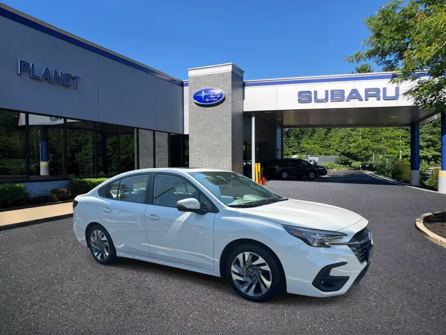 2025 Subaru Legacy Limited photo 1