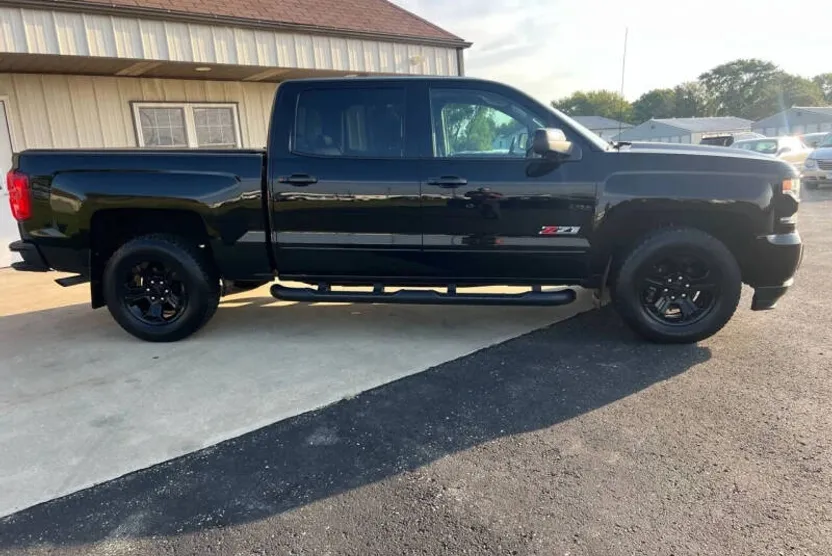 2018 Chevrolet Silverado 1500 Z71 LTZ photo 1