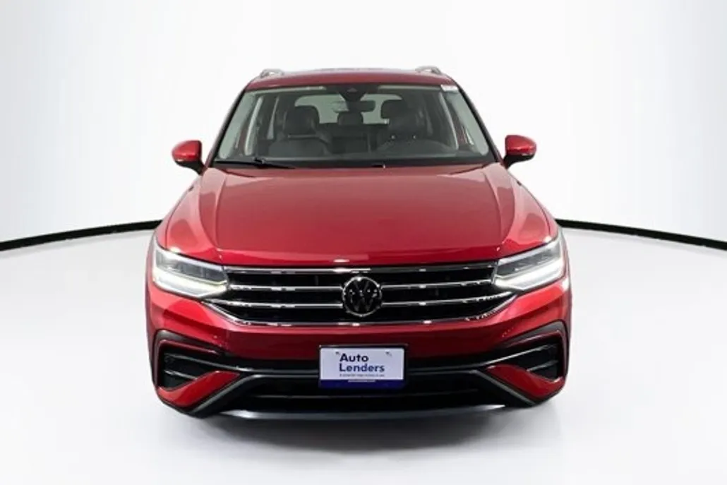 2022 Volkswagen Tiguan SE photo 1