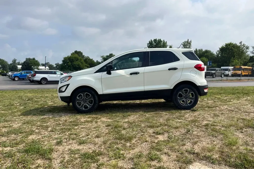 2020 Ford EcoSport S photo 1
