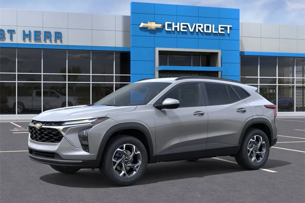 2025 Chevrolet Trax LT photo 1